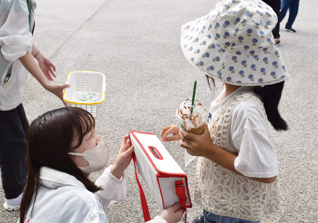 赤い羽根共同募金　街頭募金活動について
