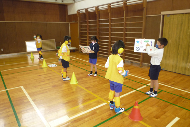 勝間小学校　福祉教育