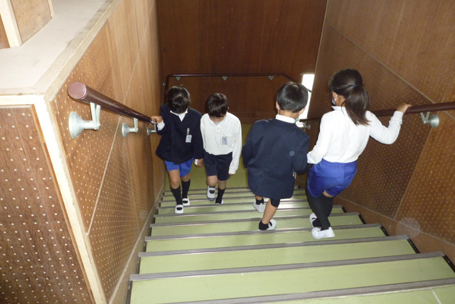 勝間小学校　福祉教育